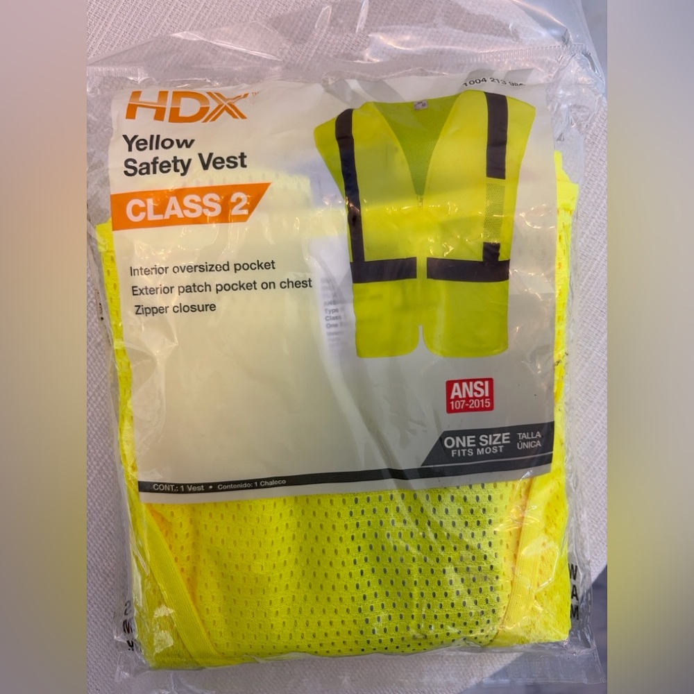 HDX Class 2 Yellow High Visibility Safety Vest One Size New(F104)”✨